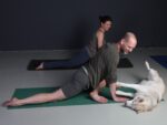 surya namaskar Cecilia en Dick
